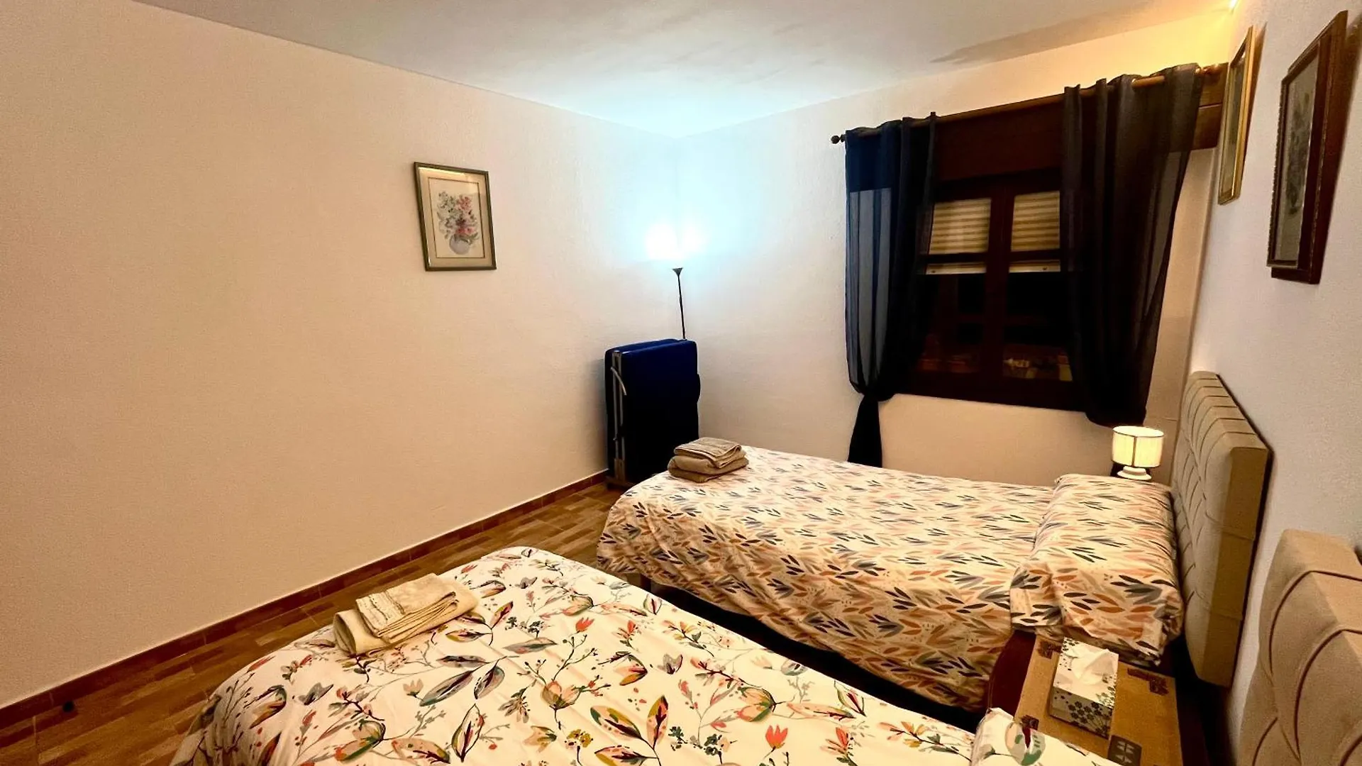 Puerto Banus -4 Till 8 Persons - Parking - Beach At 100M Marbella 0*,  Spain