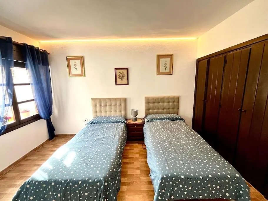 Puerto Banus -4 Till 8 Persons - Parking - Beach At 100M Marbella Spain