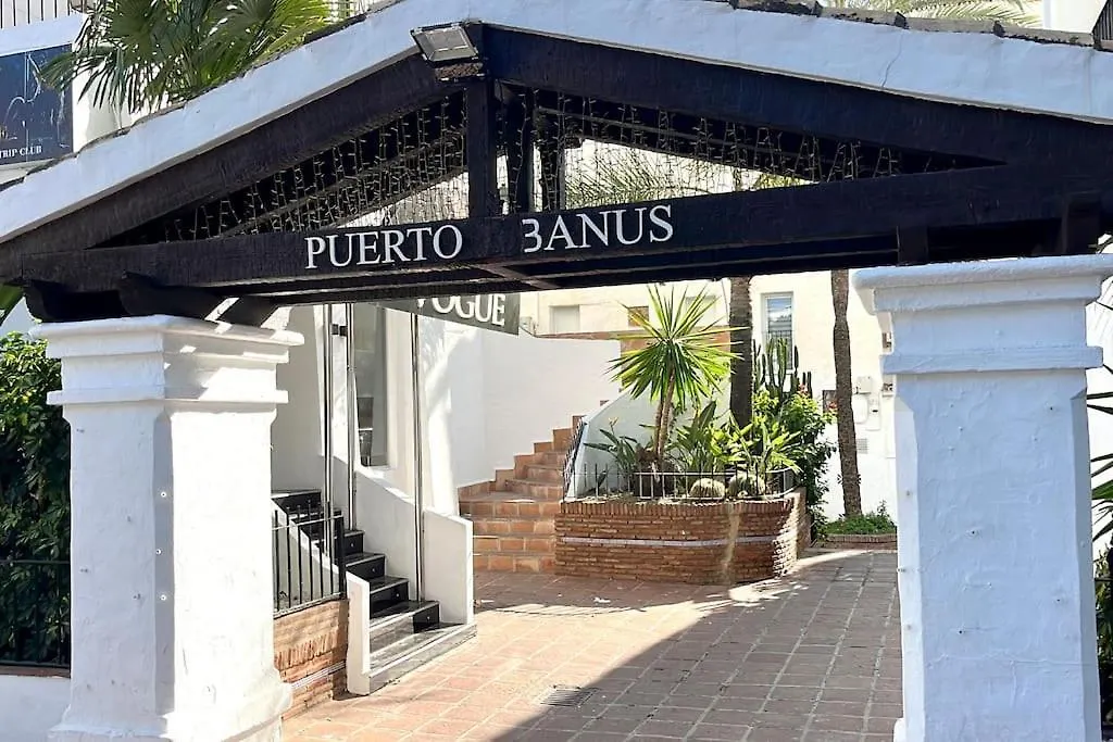 Puerto Banus -4 Till 8 Persons - Parking - Beach At 100M Marbella