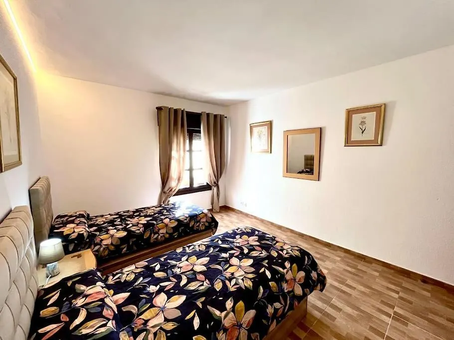 Apartment Puerto Banus -4 Till 8 Persons - Parking - Beach At 100M Marbella