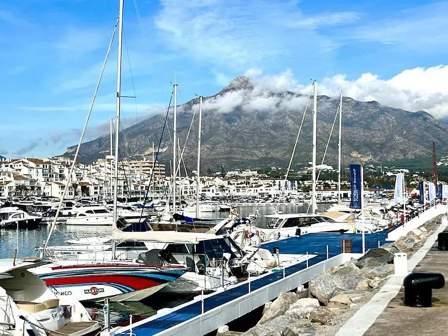 Puerto Banus -4 Till 8 Persons - Parking - Beach At 100M Marbella 0*,  Spain